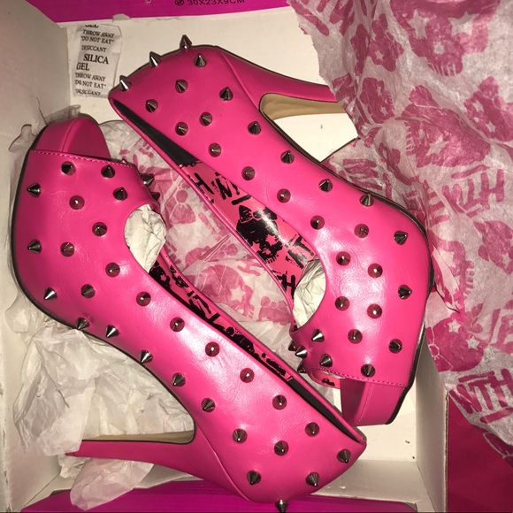 Abbey Dawn Shoes - Gorgeous Abbey Dawn Pink Studded Heels 7 NIB